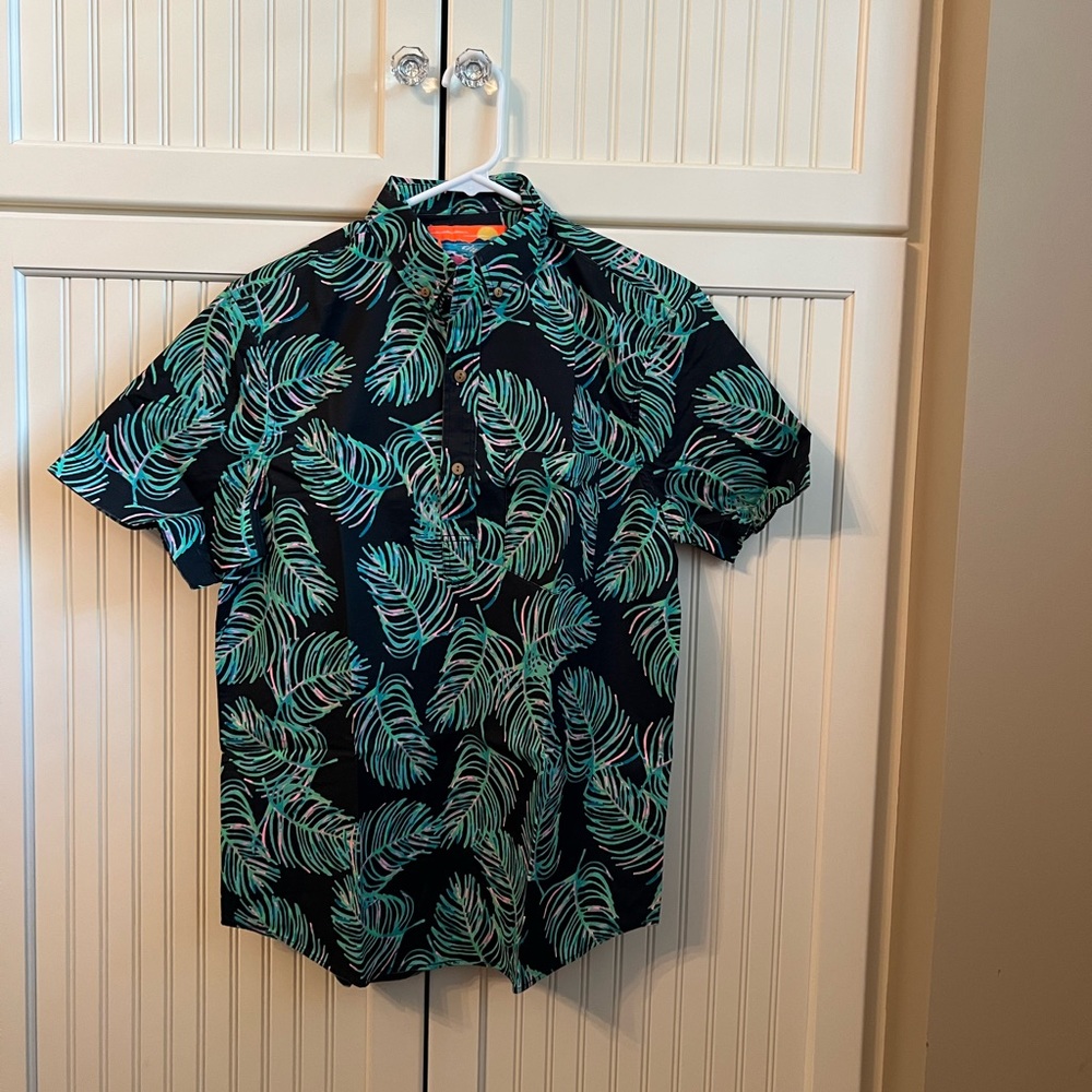 Chubbies - Men’s Popover (Slim Fit)/Nutter Shirt - Pattern: The Breezer -Size: S